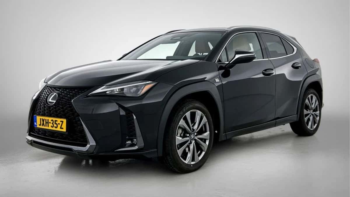 Lexus UX (2025) — foto 1