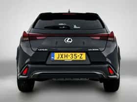 Lexus UX (2025) thumbnail 21