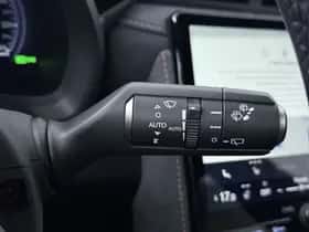 Lexus LBX (2025) thumbnail 12