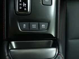 Lexus LBX (2026) thumbnail 6
