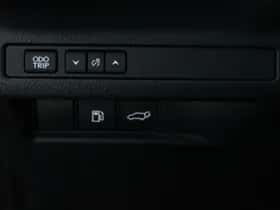 Lexus LBX (2026) thumbnail 9