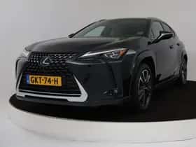 Lexus UX (2024)