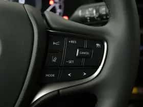 Lexus UX (2024) thumbnail 22