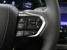 Lexus LBX (2025) thumbnail 21