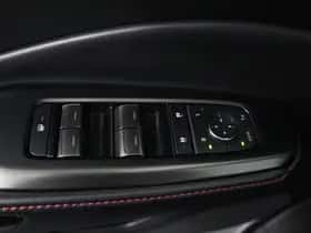 Lexus LBX (2025) thumbnail 28