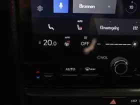 Lexus LBX (2025) thumbnail 31