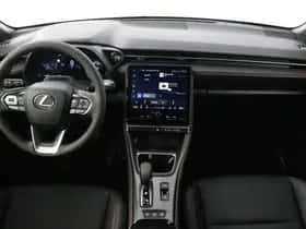 Lexus LBX (2025) thumbnail 5