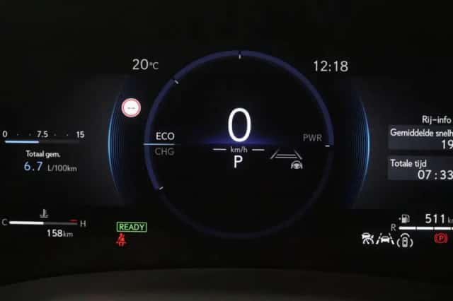 Lexus LBX (2025) thumbnail 6