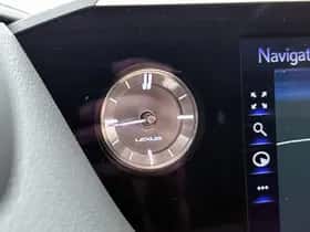 Lexus ES (2020) thumbnail 25
