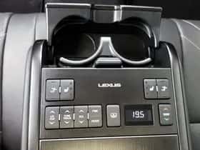 Lexus ES (2020) thumbnail 30