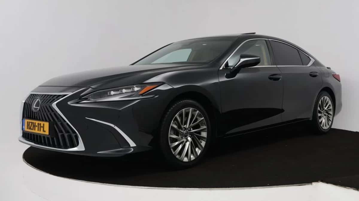 Lexus ES (2025) — foto 1