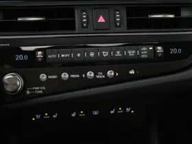 Lexus ES (2025) thumbnail 11