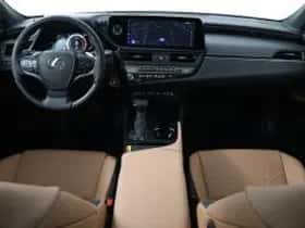 Lexus ES (2025) thumbnail 6