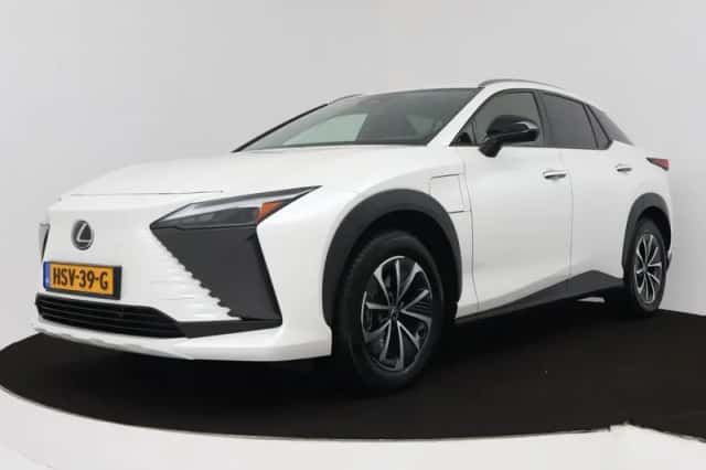 Lexus RZ (2025) thumbnail 1