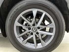 Lexus LBX (2024) thumbnail 21