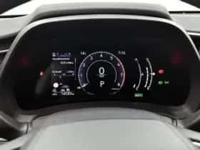 Lexus LBX (2024) thumbnail 6