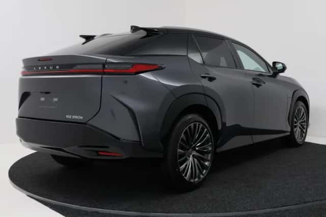 Lexus RZ (2026) thumbnail 2