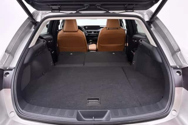 Lexus UX (2020) thumbnail 6