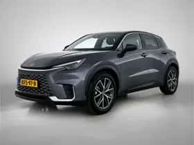 Lexus LBX (2024)