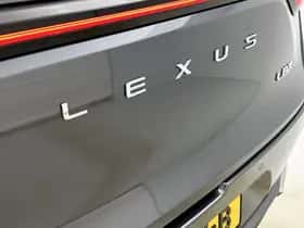 Lexus LBX (2024) thumbnail 19