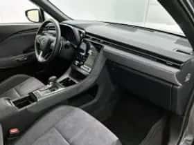 Lexus LBX (2024) thumbnail 7