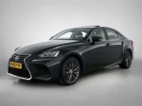 Lexus IS (2020)