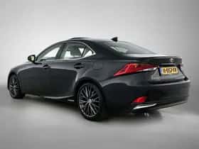 Lexus IS (2020) thumbnail 15