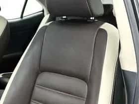 Lexus IS (2020) thumbnail 35