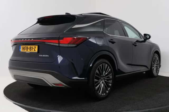 Lexus RX (2025) thumbnail 2
