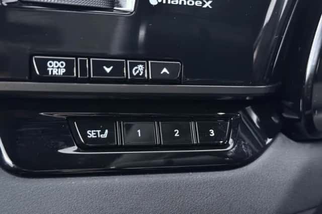 Lexus RX (2025) thumbnail 6