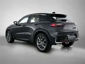 Lexus LBX (2024) thumbnail 13