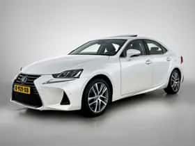 Lexus IS (2021)