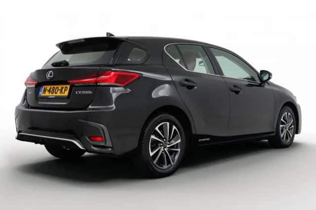 Lexus CT (2020) thumbnail 2