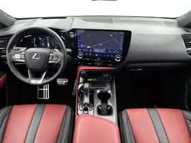 Lexus NX (2022) thumbnail 4