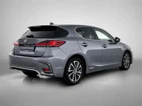 Lexus CT (2019) thumbnail 2