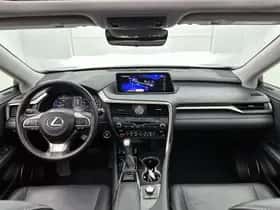 Lexus RX (2017) thumbnail 5