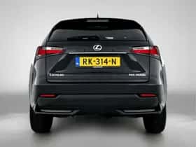 Lexus NX (2017) thumbnail 21
