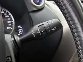 Lexus NX (2017) thumbnail 26