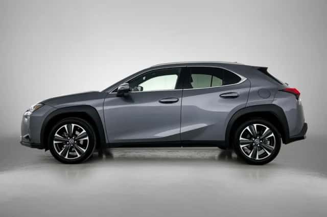 Lexus UX (2021) thumbnail 3