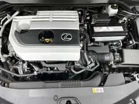 Lexus UX (2021) thumbnail 27