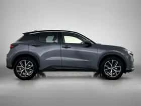 Lexus LBX (2024) thumbnail 11