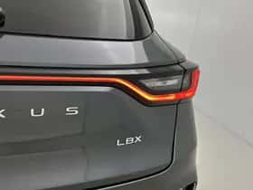 Lexus LBX (2024) thumbnail 30