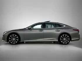 Lexus LS (2023) thumbnail 3