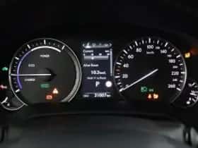 Lexus RX (2021) thumbnail 4