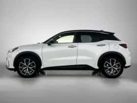 Lexus LBX (2025) thumbnail 4