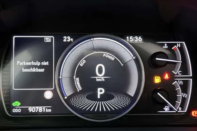 Lexus ES (2021) thumbnail 5