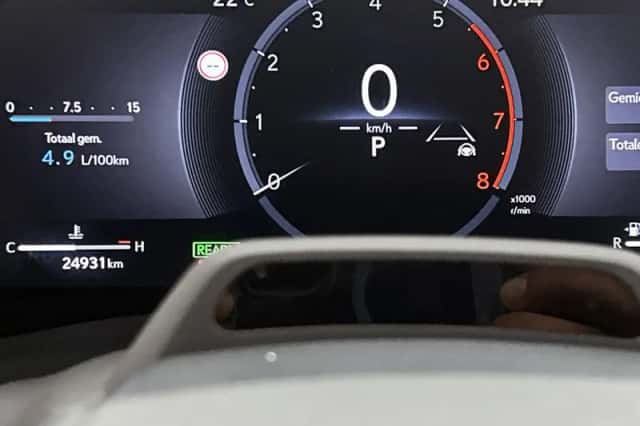 Lexus LBX (2025) thumbnail 5