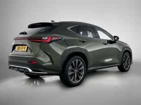 Lexus NX (2024) thumbnail 2