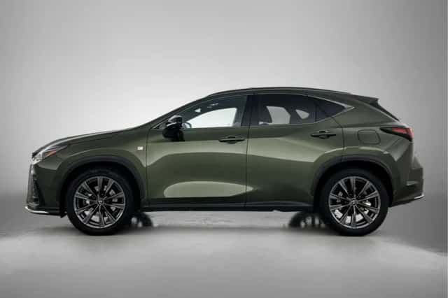 Lexus NX (2024) thumbnail 3