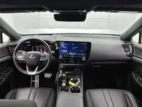 Lexus NX (2024) thumbnail 5